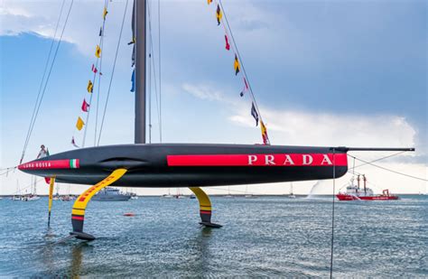 prada sailing clothing